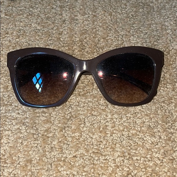 Authentic CHANEL sunglasses - Picture 1 of 3